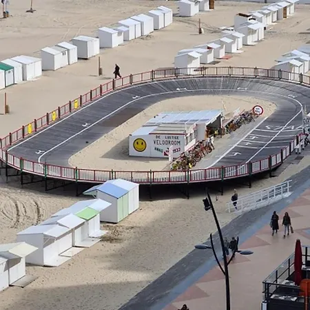 In Near Belgium Pier Lägenhet *